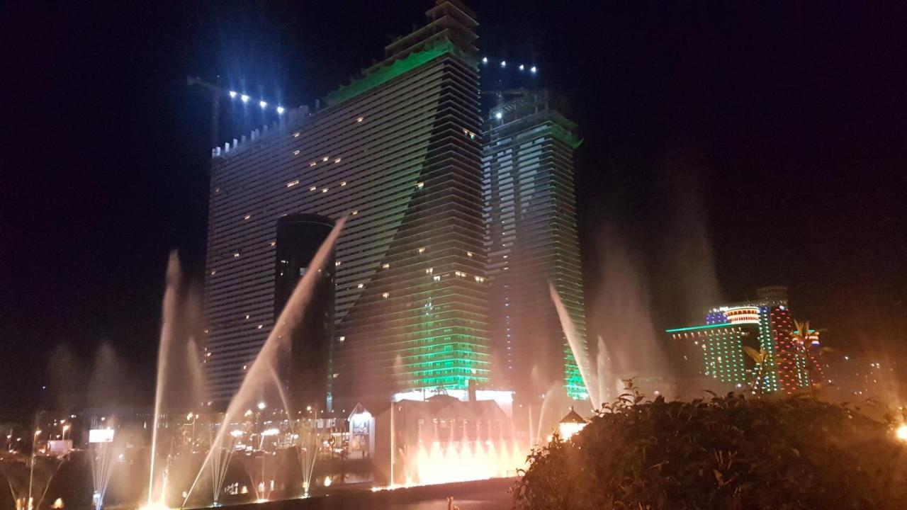 Hotel Orbi City Батумі Екстер'єр фото